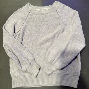 Grey Knox Rose Sweater
Size: Small
NEVER WORN BY ME